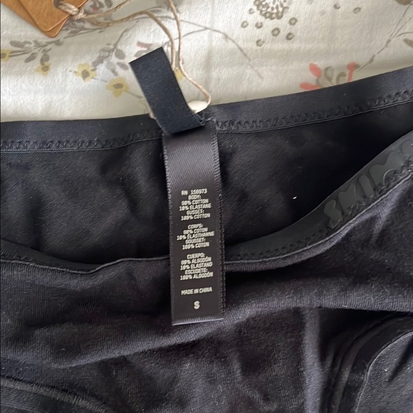 NWT SKIMS Black Intimates Set / Bundle of 2 underwear - Picture 3 of 5